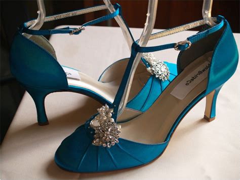 teal shoes for wedding guest.